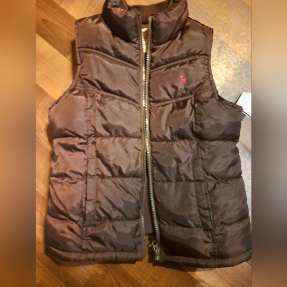 Puffer Vest Chocolate with Pink Accent
